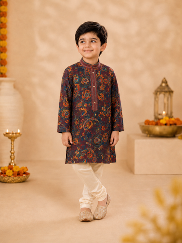Deep Maroon Printed Kurta With Vibrant Paisley Motifs And Off-White Pyjama