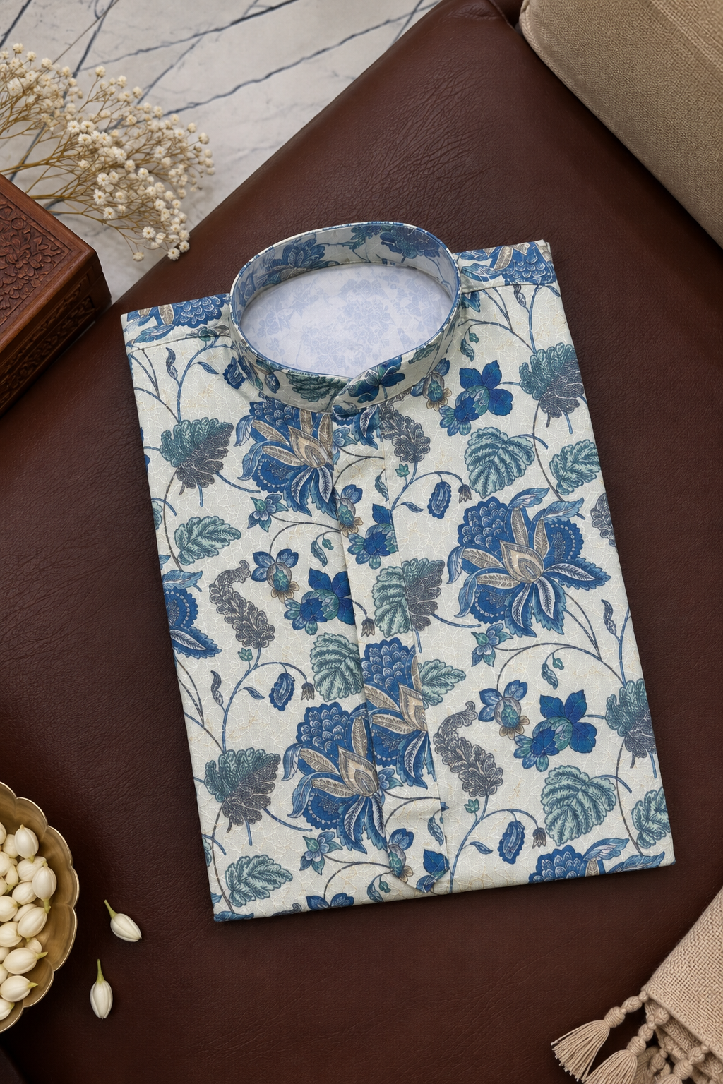 Ivory & Blue Floral Printed Kurta With Off-white Pyjama